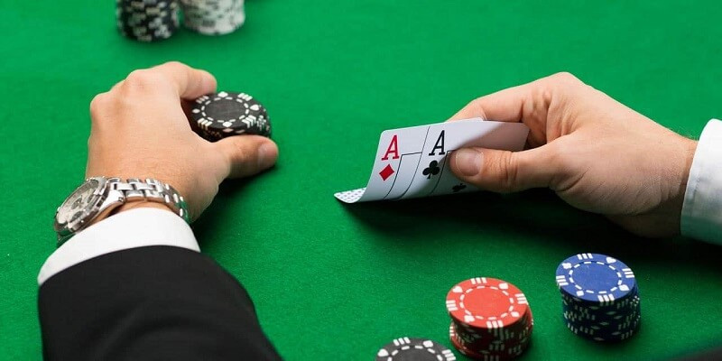 Bài xì tố có nhiều loại và cách chơi rất đa dạng để chọn lựa